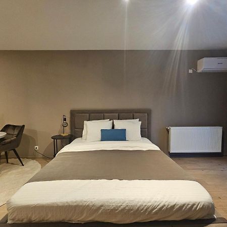Studio 6 Bucureşti Ngoại thất bức ảnh