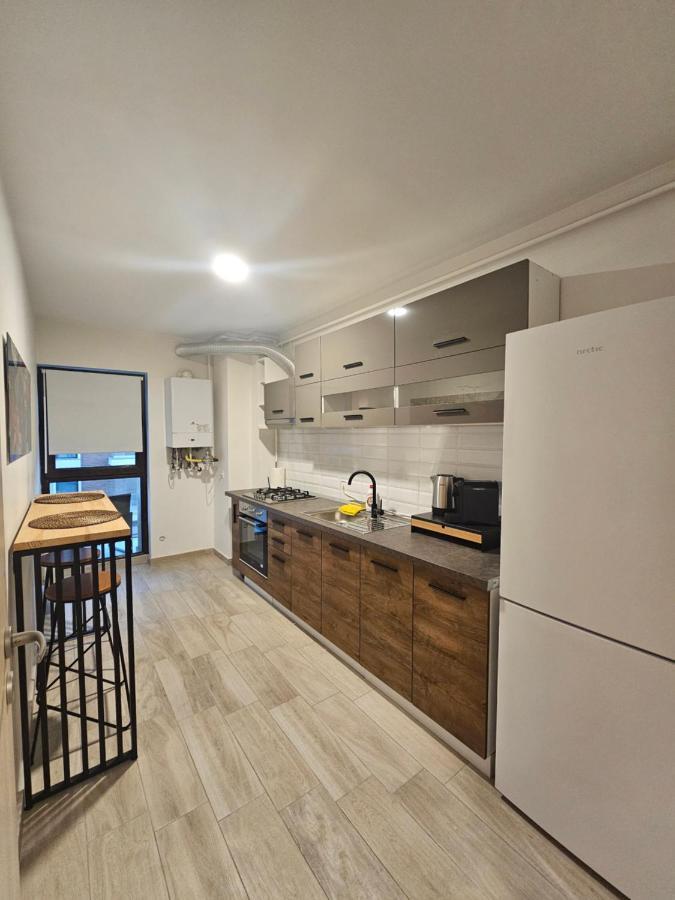 Studio 6 Bucureşti Ngoại thất bức ảnh