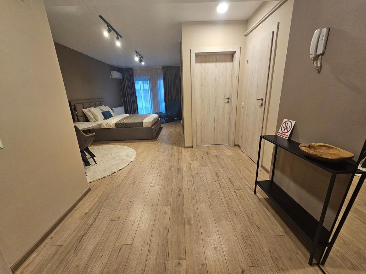Studio 6 Bucureşti Ngoại thất bức ảnh