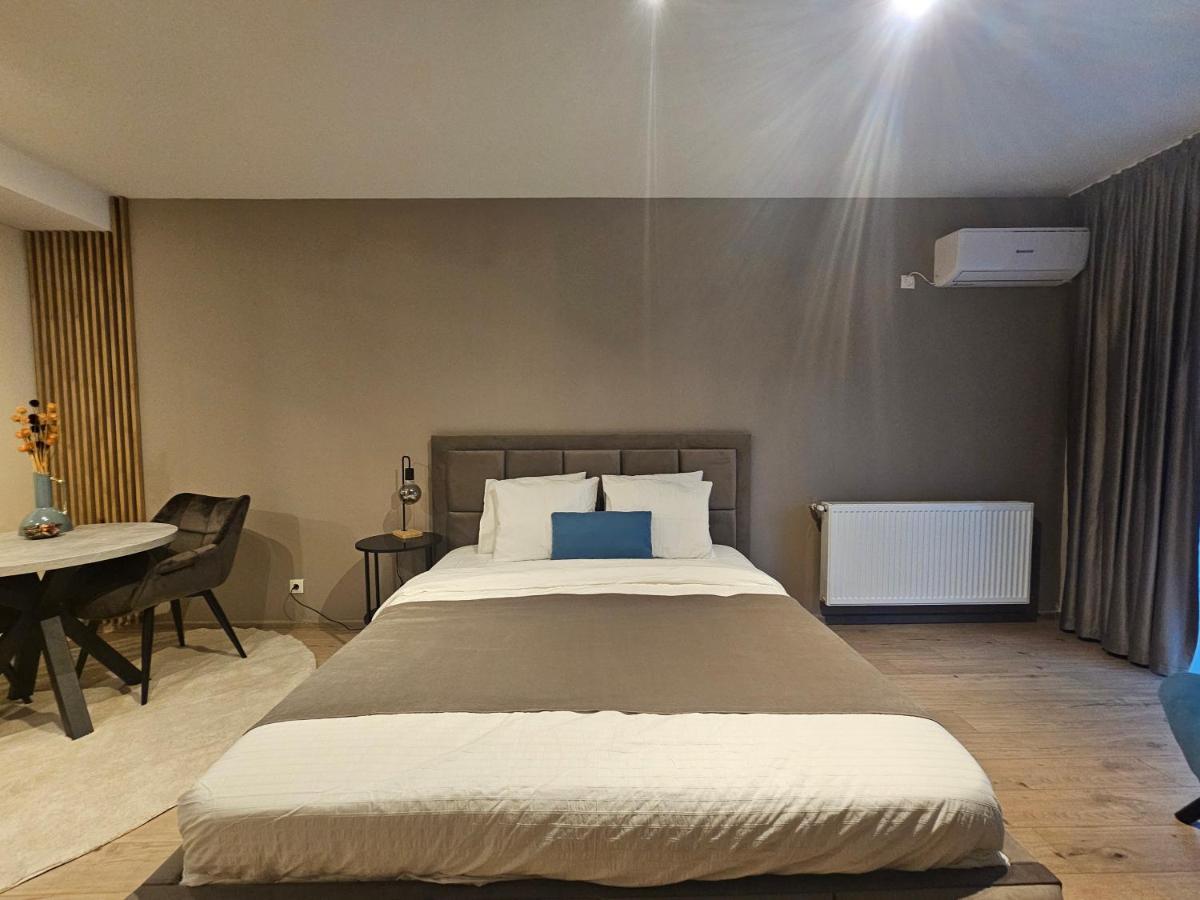 Studio 6 Bucureşti Ngoại thất bức ảnh