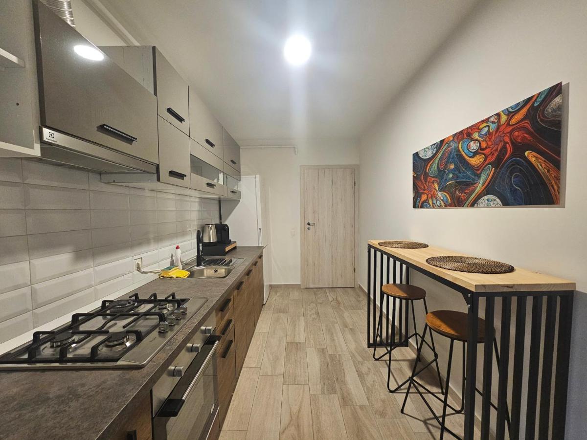 Studio 6 Bucureşti Ngoại thất bức ảnh